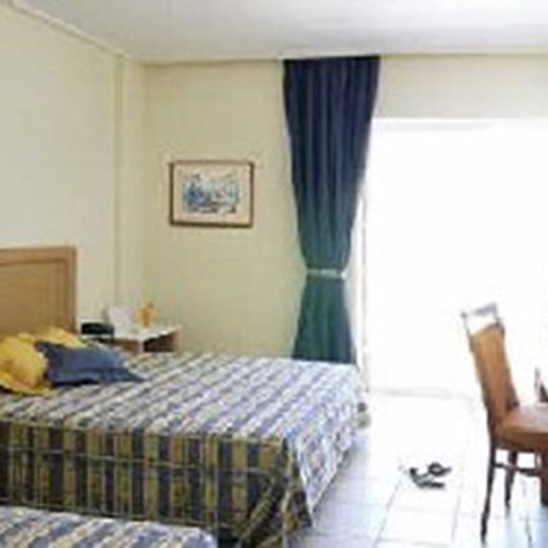 AKS Minoa Palace Hotel